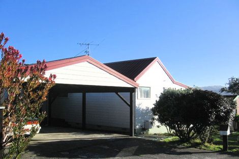 Photo of property in 1 Ballina Drive, Churton Park, Wellington, 6037