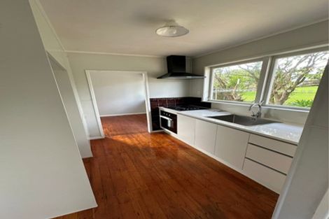 Photo of property in 61 Barrys Road, Glendene, Auckland, 0602