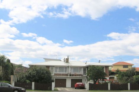 Photo of property in 355a Maunganui Road, Mount Maunganui, 3116