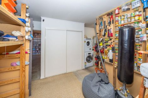 Photo of property in 23 Waiwherowhero Drive, St Andrews, Hamilton, 3200