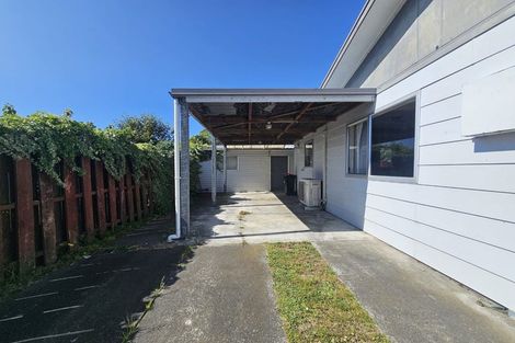 Photo of property in 49 Tait Drive, Greenmeadows, Napier, 4112