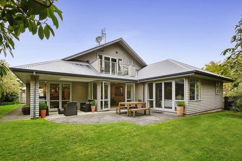 Photo of property in 6a Luckie Street, Tawa, Wellington, 5028
