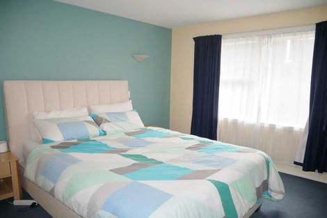 Photo of property in 15 Ashfield Place, Ilam, Christchurch, 8041