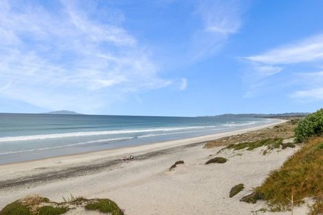 Photo of property in 856 Ocean View Road, Te Arai, Wellsford, 0975