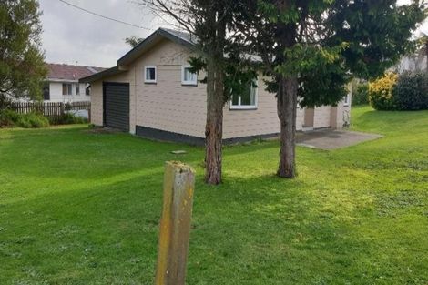 Photo of property in 15 Suther Street, Waverley, 4510