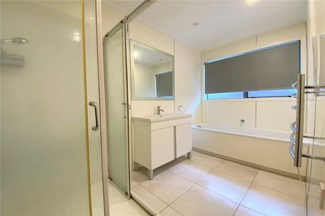 Photo of property in 41 Priestley Drive, Bucklands Beach, Auckland, 2014