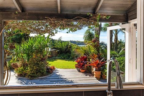 Photo of property in 465 Leigh Road, Whangateau, 0985
