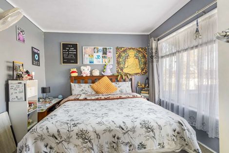 Photo of property in 710 Heretaunga Street East, Parkvale, Hastings, 4122