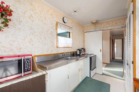 Photo of property in 12 Emerson Crescent, Diamond Harbour, 8971