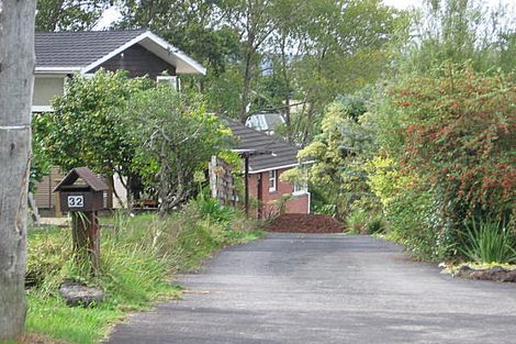 Photo of property in 32 Lyndhurst Road, Te Atatu South, Auckland, 0610