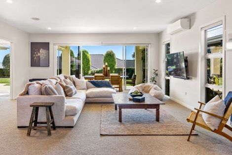 Photo of property in 61 Arataki Road, Havelock North, 4130