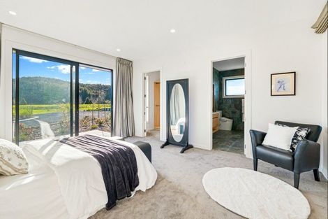 Photo of property in 1 Kaituhi Lane, Coatesville, 0793