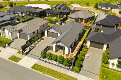 Photo of property in 34 Te Hurunui Drive, Pegasus, 7612