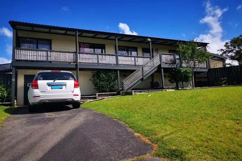 Photo of property in 17 Sevilla Place, Unsworth Heights, Auckland, 0632