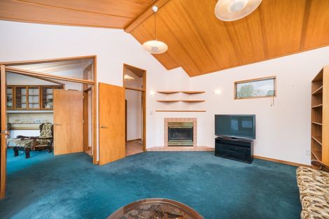 Photo of property in 3 Balcairn Place, Terrace End, Palmerston North, 4410