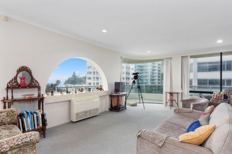Photo of property in 21 Maunganui Road, Mount Maunganui, 3116