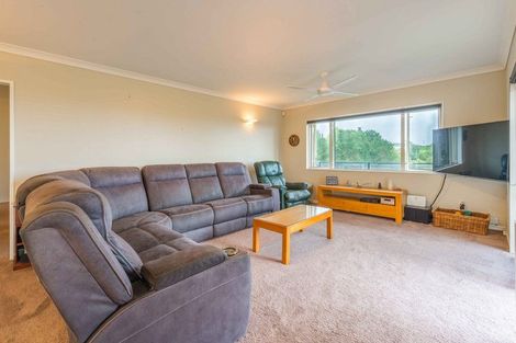 Photo of property in 14r Estates Terrace, Welcome Bay, Tauranga, 3175