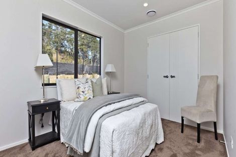 Photo of property in 33 Cilliers Drive, Silverdale, 0932