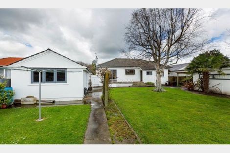 Photo of property in 17 Puriri Terrace, Roslyn, Palmerston North, 4414