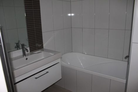 Photo of property in Bellagio Apartments, 2b/39 Taranaki Street, Te Aro, Wellington, 6011