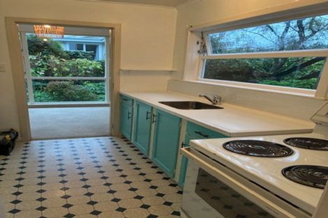 Photo of property in 2/3 Kowhai Street, Eastbourne, Lower Hutt, 5013