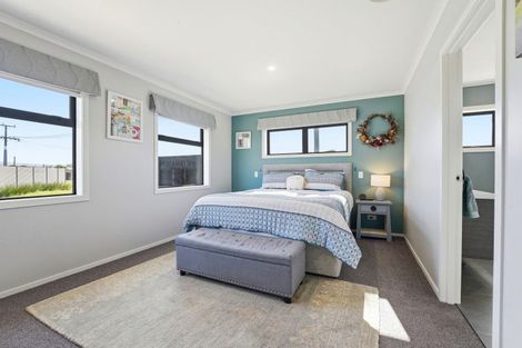 Photo of property in 1 Kauri Place, Pahiatua, 4910