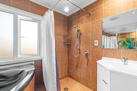 Photo of property in 318 Kuku Beach Road, Kuku, Levin, 5570
