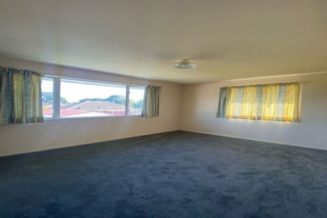Photo of property in 4a Roche Avenue, Upper Riccarton, Christchurch, 8041