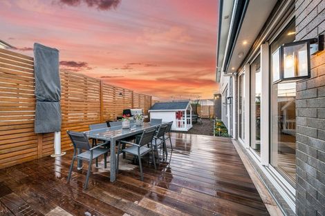 Photo of property in 39 Headsail Drive, Long Bay, Auckland, 0630