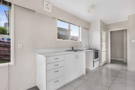 Photo of property in 7 Doone Place, Massey, Auckland, 0614