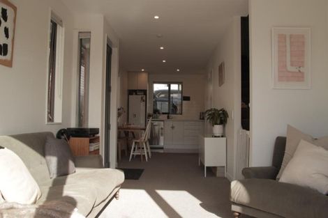Photo of property in 24u7 Princess Terrace, Newtown, Wellington, 6021