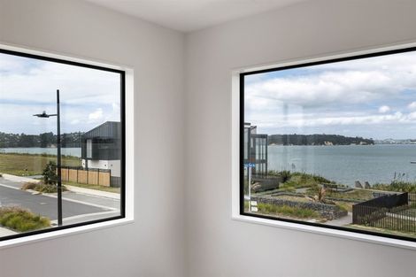 Photo of property in 17 Ocean Breeze Avenue, Hobsonville, Auckland, 0616