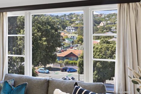 Photo of property in 122 The Parade, Island Bay, Wellington, 6023