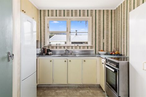 Photo of property in 41 Parenga Street, Wainuiomata, Lower Hutt, 5014