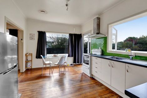 Photo of property in 133 Brooklands Road, Brooklands, New Plymouth, 4310