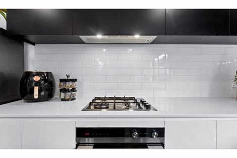 Photo of property in 5 Libertia Lane, Orewa, 0931