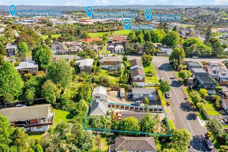 Photo of property in 5 Kemp Road, Massey, Auckland, 0614