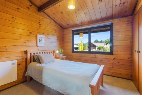 Photo of property in 30 Observatory Close, Whitby, Porirua, 5024
