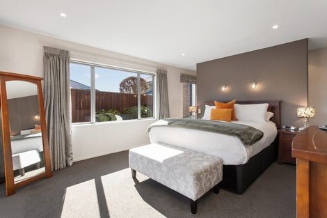 Photo of property in 16 Glen Oaks Drive, Northwood, Christchurch, 8051