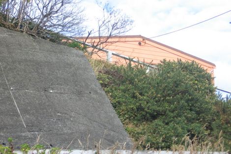 Photo of property in 10 Happy Valley Road, Owhiro Bay, Wellington, 6023