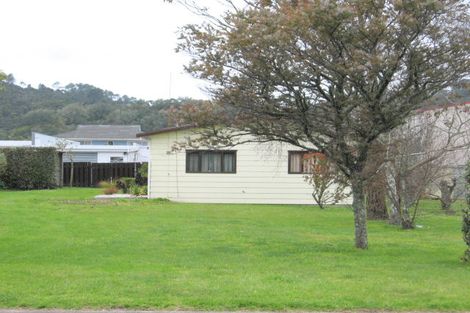 Photo of property in 1 Kenneth Avenue, Whitianga, 3510