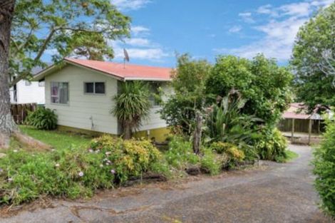 Photo of property in 13 Lismore Place, Papatoetoe, Auckland, 2025