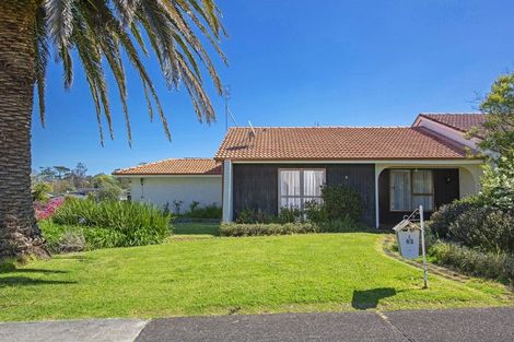 Photo of property in 2/63 Walworth Avenue, Pakuranga Heights, Auckland, 2010