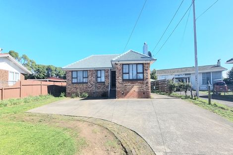 Photo of property in 13 Geoffrey Place, Mangere East, Auckland, 2024