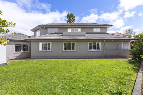 Photo of property in 9 Nathan Close, Somerville, Auckland, 2014
