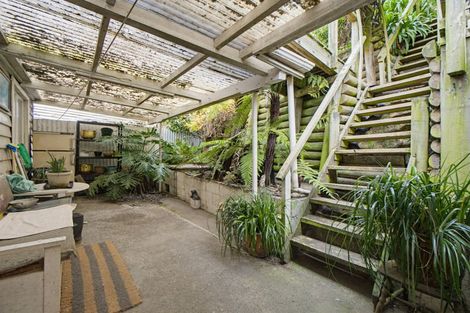 Photo of property in 9 Hawkhurst Road, Lyttelton, 8082
