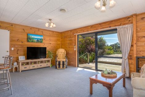 Photo of property in 338 Ngarara Road, Waikanae, 5391