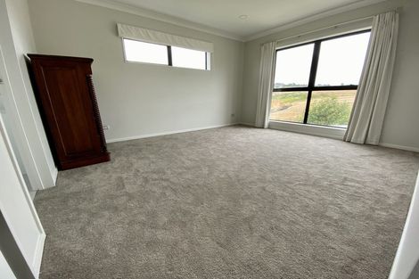 Photo of property in 32 Goodfellow Lane, Flat Bush, Auckland, 2019