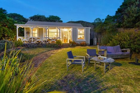 Photo of property in 34 The Parade, Paekakariki, 5034