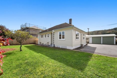 Photo of property in 2 Meldrum Street, Naenae, Lower Hutt, 5011